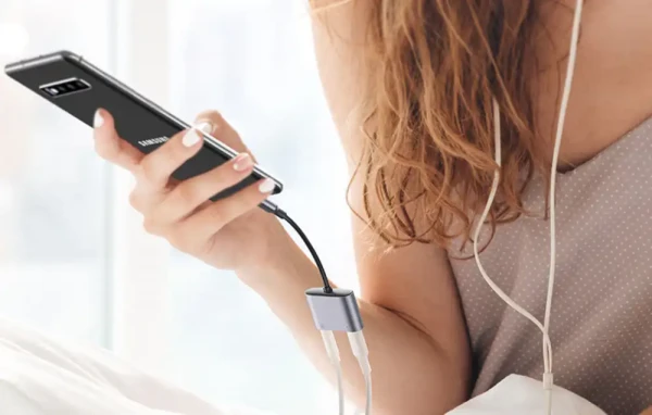 UGREEN CM231 USB-C na 3.5mm i USB-C Audio Adapter (Sivi)